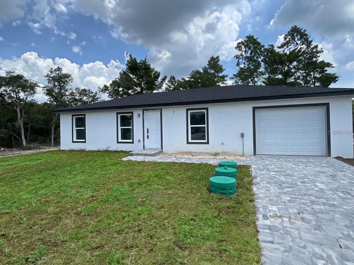 1 Olive Pl., Ocala, FL 34472