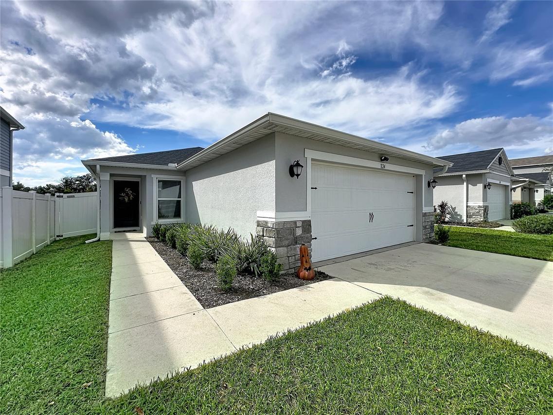 1124 Papaya Cir, Davenport, FL 33897