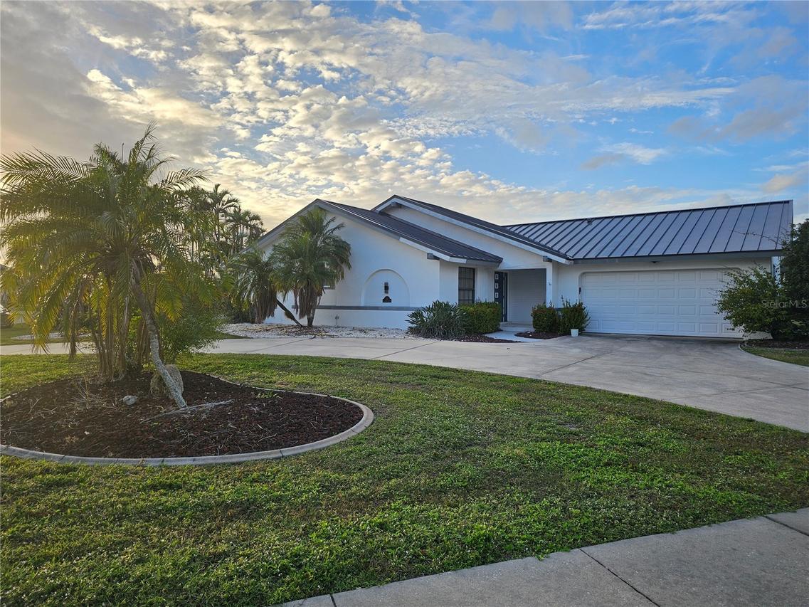 975 Coronado Dr., Punta Gorda, FL 33950