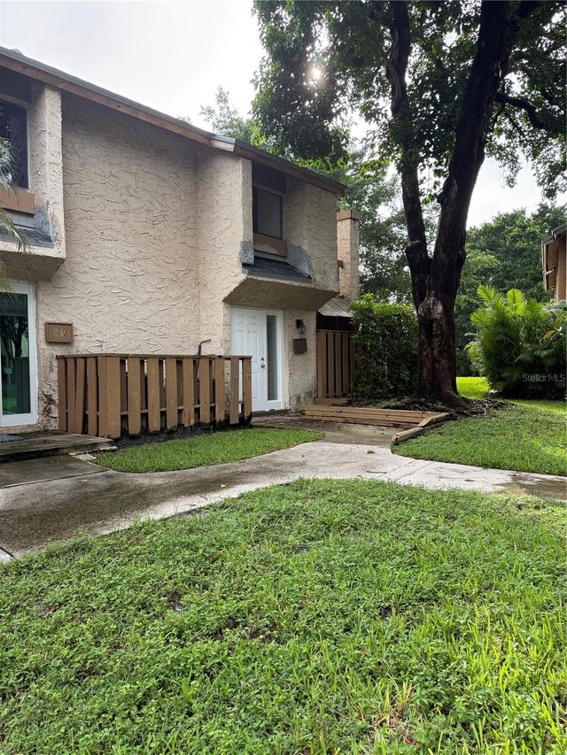 191 Wimbledon Lake Dr., Plantation, FL 33324
