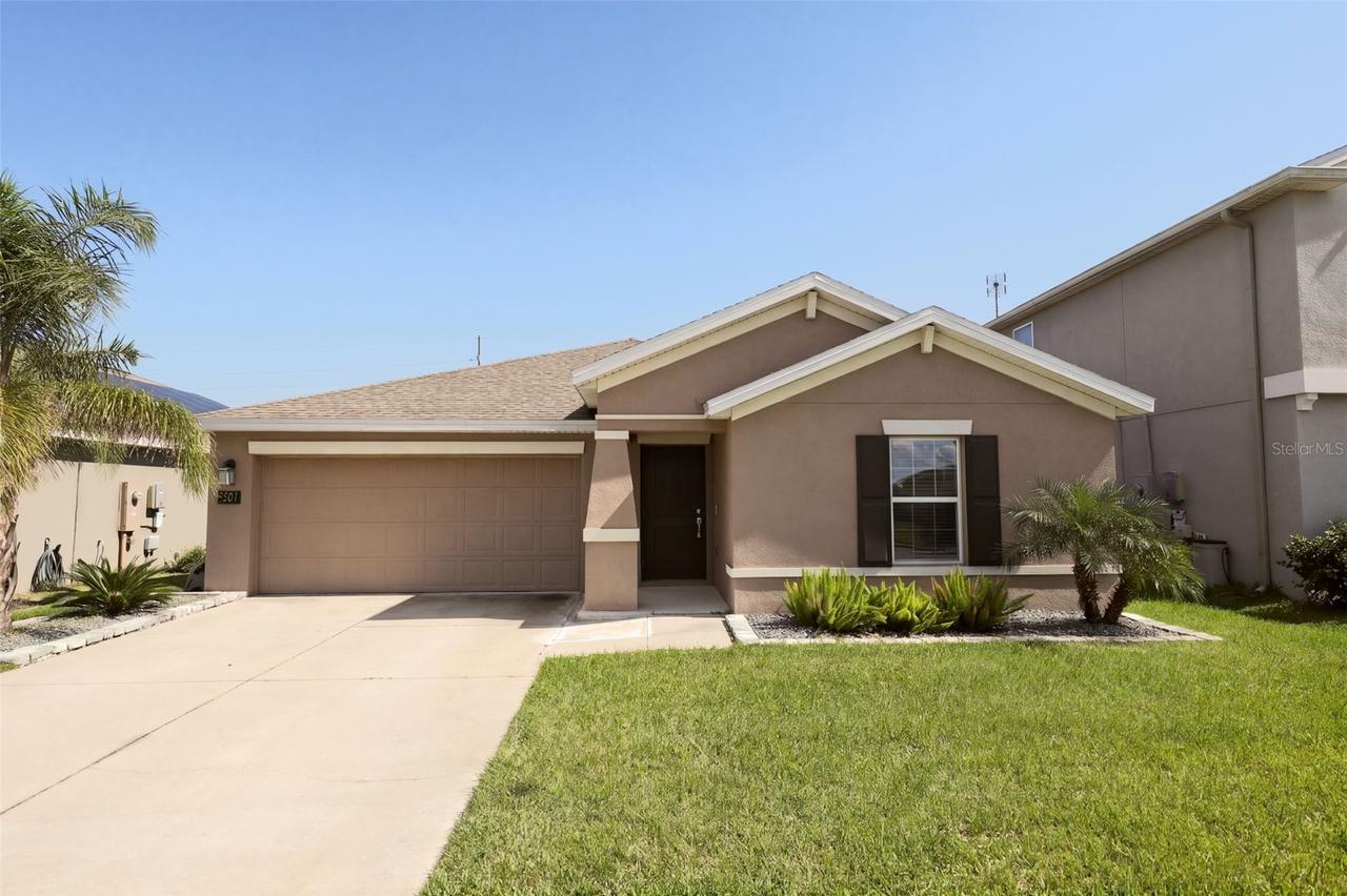 381 Pineywoods St., St Cloud, FL 34772
