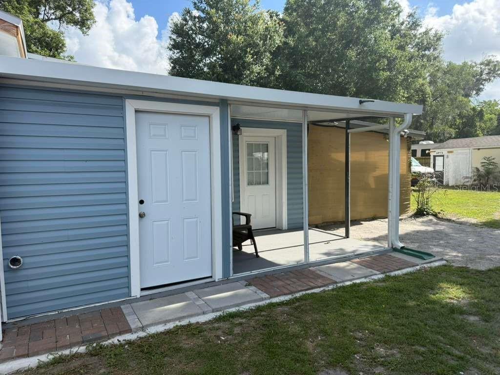 7 N Christiana Ave., Apopka, FL 32703