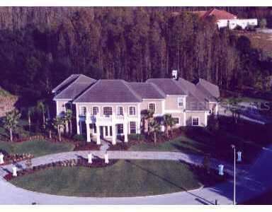 19003 Cour Estates Dr., Lutz, FL 33558