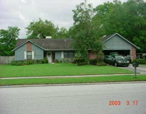 15921 Dover Cliffe Dr., Lutz, FL 33548