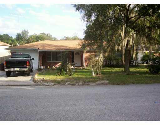 18617 Yocam Ave., Lutz, FL 33549