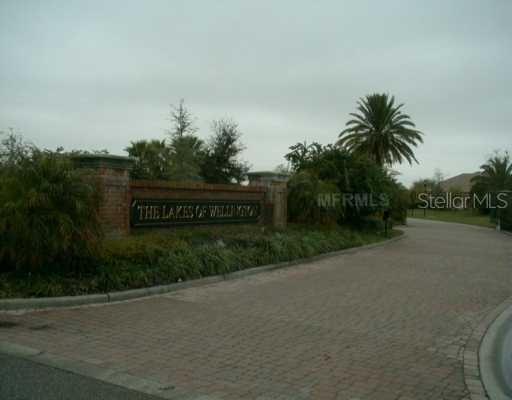 1105 Oxbridge Dr., Lutz, FL 33549