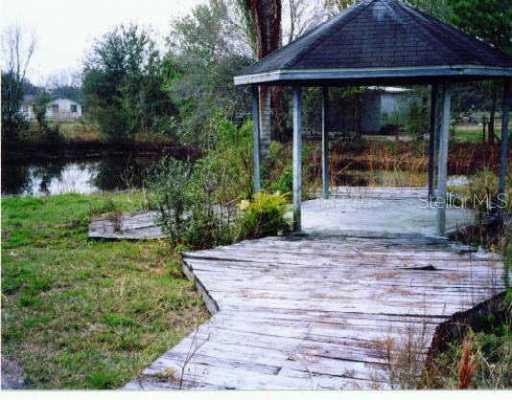 17320 Whirley Rd., Lutz, FL 33558