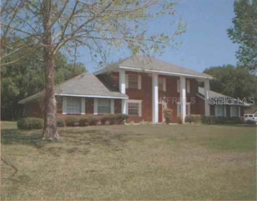 902 Tomahawk Tr., Brandon, FL 33511