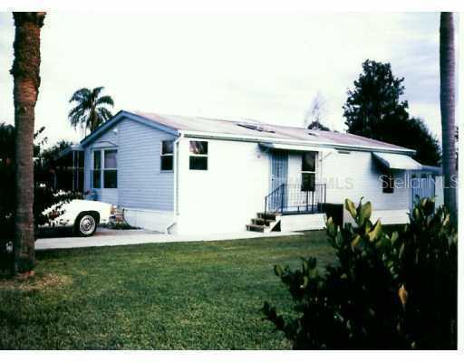 122 Domino Dr., Ruskin, FL 33570