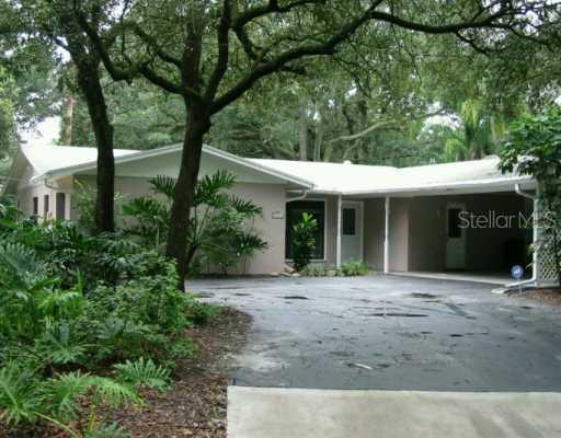 12200 Riverhills Dr., Temple Terrace, FL 33617