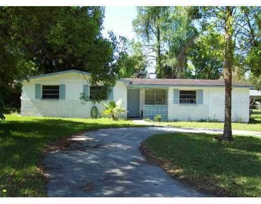 1219 Hummingbird Ln., Brandon, FL 33511