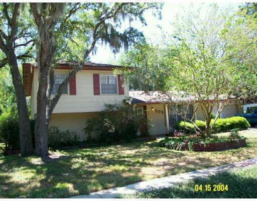 505 Woodcrest Rd., Brandon, FL 33511