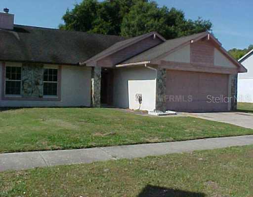 2061 Shadow Pine Dr., Brandon, FL 33511