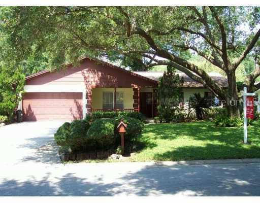 908 Mcintosh Dr., Brandon, FL 33510