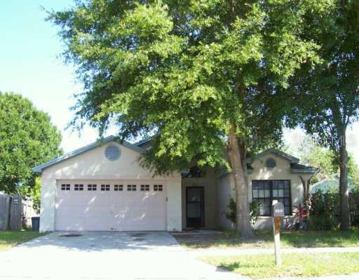 1513 Woonsocket Ln Ln., Brandon, FL 33511
