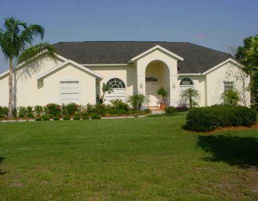 18723 Crooked Ln., Lutz, FL 33548