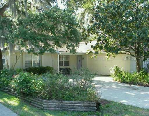 307 Foxwood Dr., Brandon, FL 33510