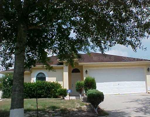 713 Sand Ridge Dr., Valrico, FL 33594