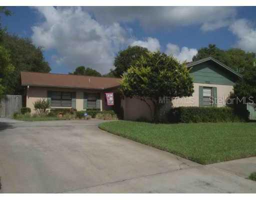 1004 Rochelle Ln., Valrico, FL 33594