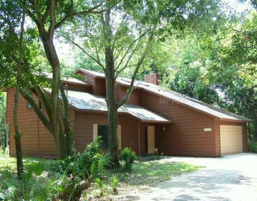 19314 Holly Ln., Lutz, FL 33548