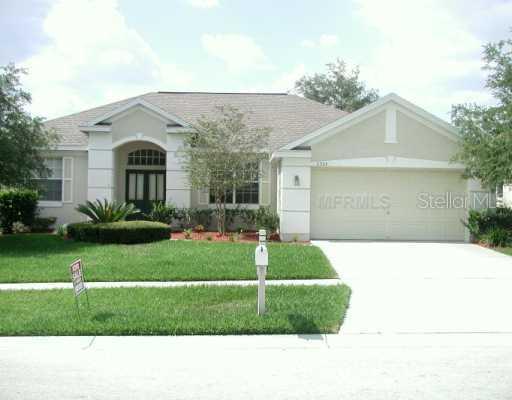 2204 Lodgeview Way, Valrico, FL 33594