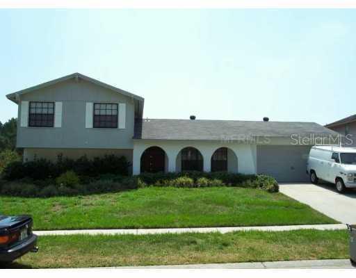 3702 Sandpebble Dr., Valrico, FL 33594