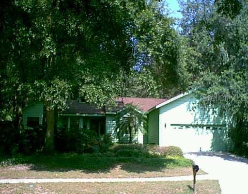 1004 Black Knight Dr., Valrico, FL 33594