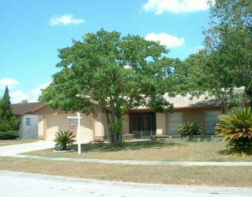 17511 Shadyside Dr., Lutz, FL 33549