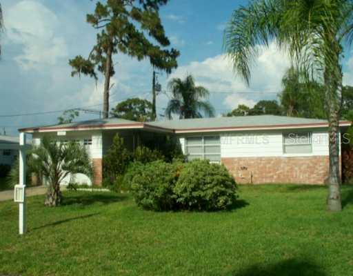 1702 Aqua Ln., Holiday, FL 34691