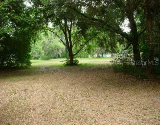 405 Miller Rd., Valrico, FL 33594
