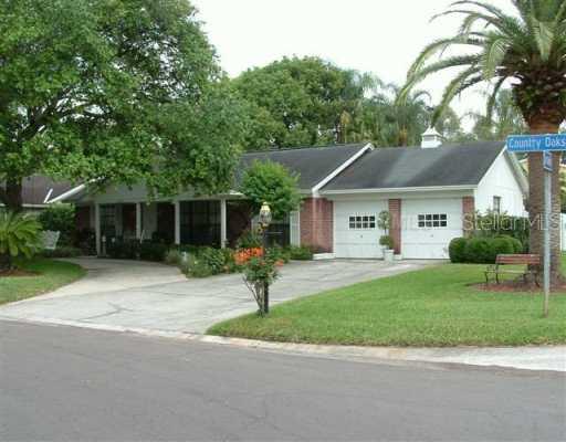 11401 Country Oaks Dr., Tampa, FL 33618