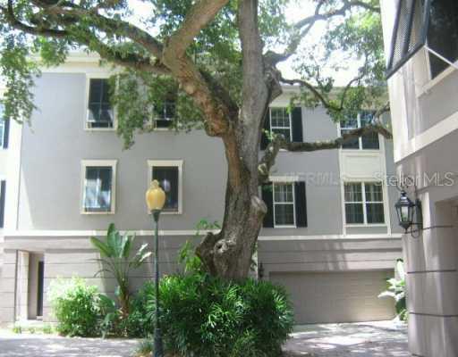 3202 Oakmont Mason Cir., Tampa, FL 33629