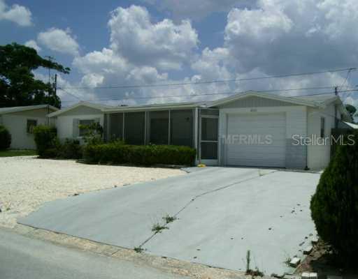 4912 Colonnade Ave., Holiday, FL 34690