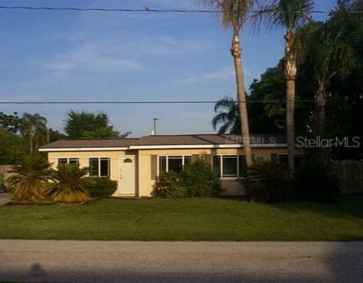 305 11th St., Ruskin, FL 33570