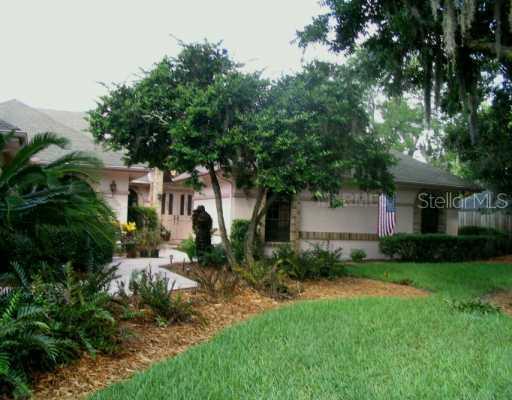 608 Crystal Grove Blvd., Lutz, FL 33548