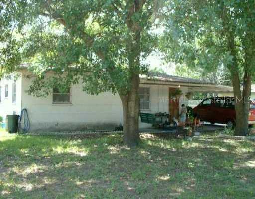 106 Sharewood Dr., Valrico, FL 33594