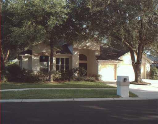 2239 Eagle Bluff Dr., Valrico, FL 33594