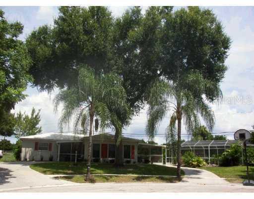 906 Check Pl., Seffner, FL 33584
