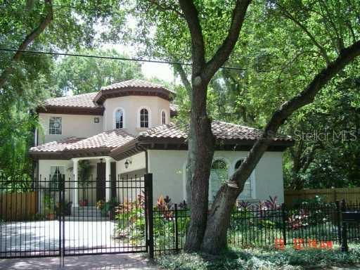 6106 Russell St., Tampa, FL 33611