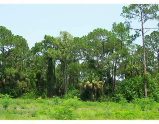 1085 Plaza Comercio Dr., St Petersburg, FL 33702
