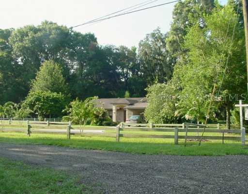 312 Taylor Rd., Seffner, FL 33584