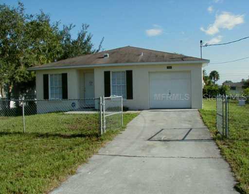 5924 Edina St., Wimauma, FL 33598
