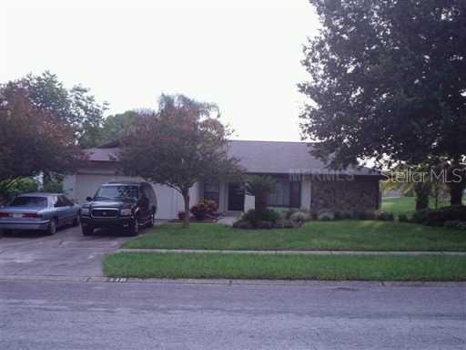 710 Rollingwood Ln., Valrico, FL 33594