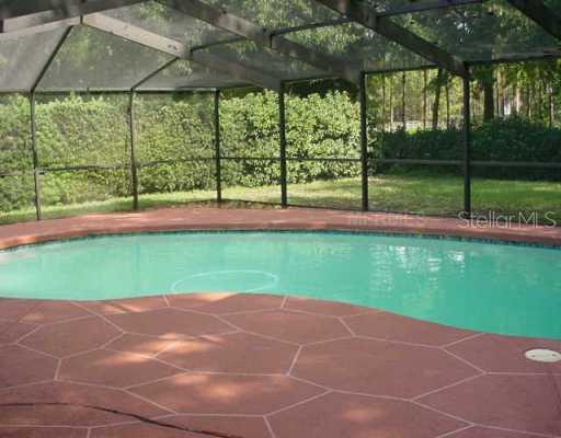 1208 Wildrose Dr., Lutz, FL 33549