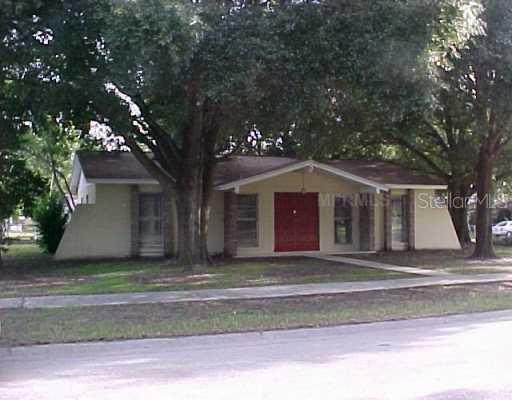 702 Falkirk Ave., Valrico, FL 33594