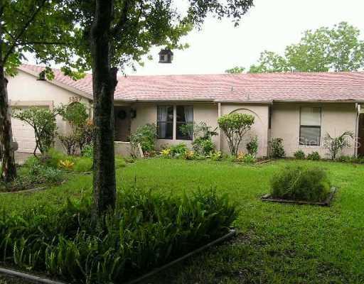 1327 Rustling Oaks Dr., Brandon, FL 33510