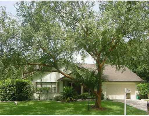 2207 Cherokee Tr., Valrico, FL 33594