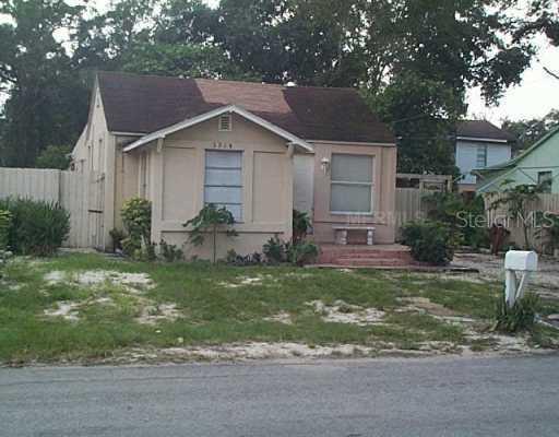 2914 W Crest Ave., Tampa, FL 33614