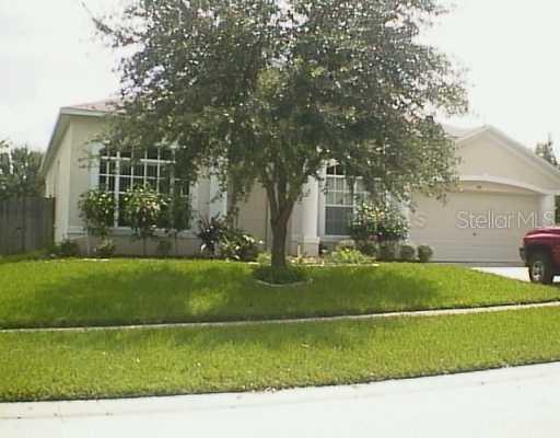 418 Country Vineyard Dr., Valrico, FL 33594