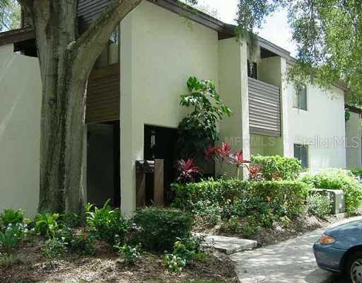 4128 Pinelake Ln. #201, Tampa, FL 33618